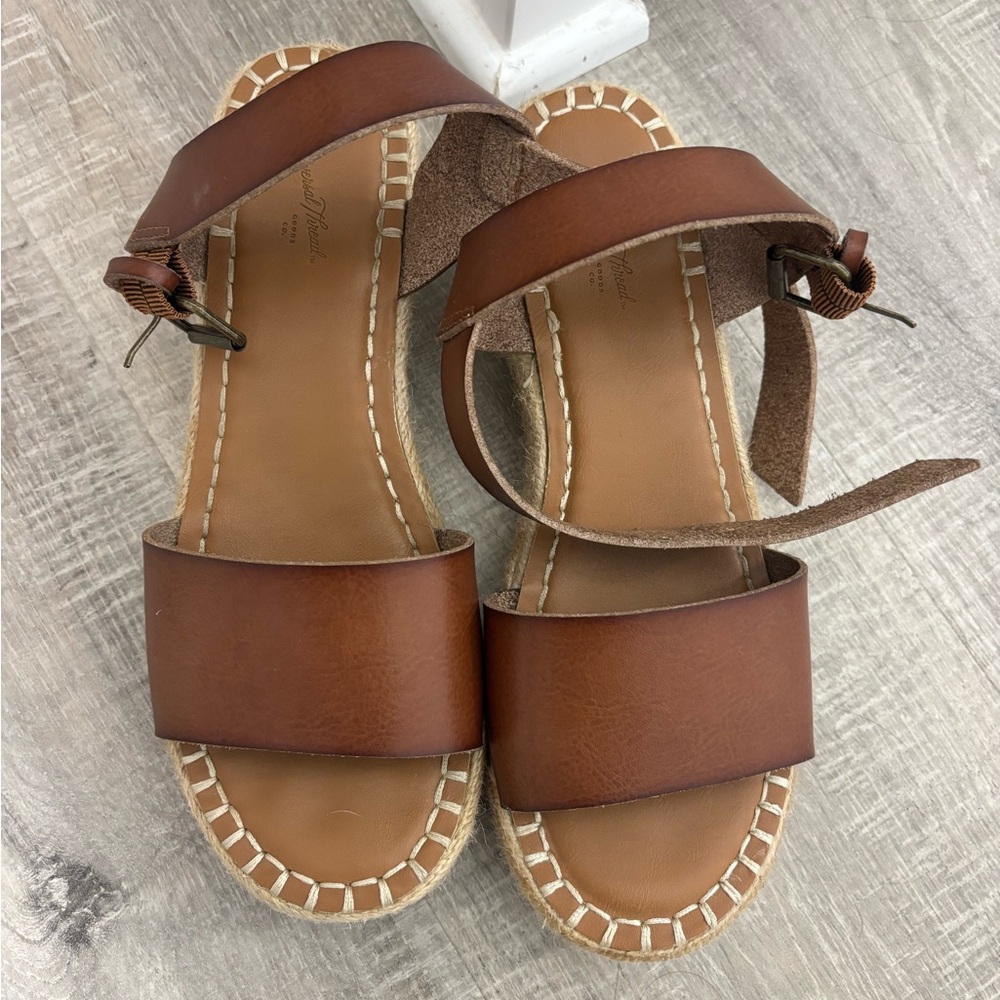 Universal thread brown wedges
